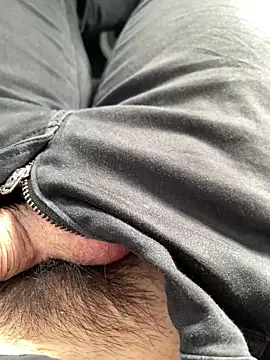 Snapshot of xxxxxrenxxxxx chatting on December 20, 3:36 am xxxxxrenxxxxx online show from December 20, 3:36 am