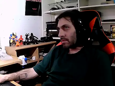 Snapshot of johnwood88 chatting on November 7, 5:29 am johnwood88 online show from November 7, 5:29 am