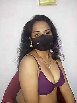 Snapshot of Choclet_bhabhi chatting on January 3, 9:47 am Choclet bhabhi online show from January 3, 9:47 am