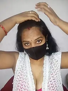 Snapshot of Choclet_bhabhi chatting on January 9, 9:59 am Choclet bhabhi online show from January 9, 9:59 am