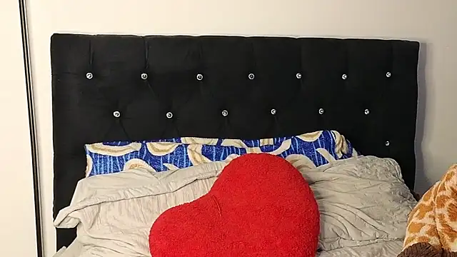 Sweet xuee18 online show from April 10, 6:18 am