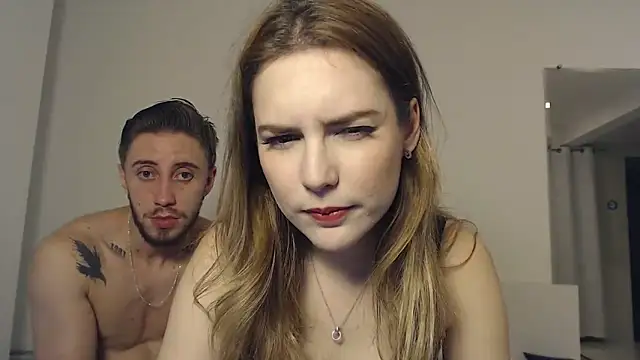 Snapshot of cloesweetdreams chatting on February 14, 4:47 am cloesweetdreams online show from February 14, 4:47 am