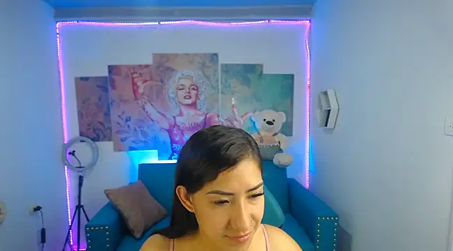 Sofi hot 4m online show from January 30, 9:25 pm