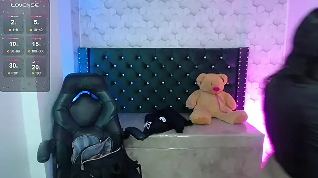 Sofi hot 4m online show from October 1, 3:07 pm