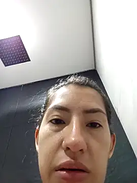 Sofi hot 4m online show from April 7, 1:11 pm