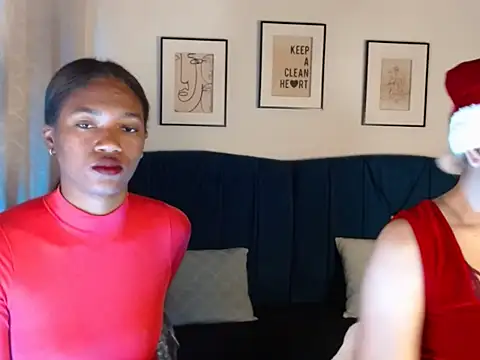 Snapshot of MISSANDRE4 chatting on December 24, 2:12 pm MISSANDRE4 online show from December 24, 2:12 pm