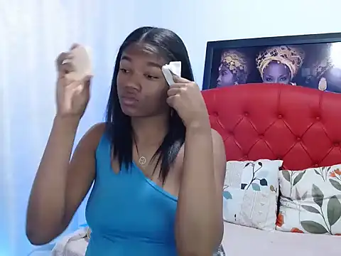 Snapshot of MISSANDRE4 chatting on January 14, 1:28 pm MISSANDRE4 online show from January 14, 1:28 pm