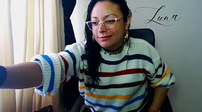 Snapshot of Lunavega1 chatting on March 17, 4:22 pm Lunavega1 online show from March 17, 4:22 pm