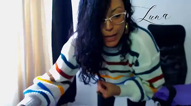 Snapshot of Lunavega1 chatting on March 17, 7:26 pm Lunavega1 online show from March 17, 7:26 pm