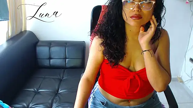 Snapshot of Lunavega1 chatting on September 11, 3:01 pm Lunavega1 online show from September 11, 3:01 pm