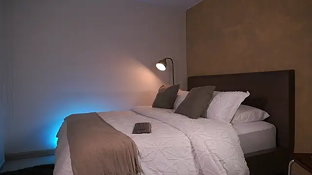 Snapshot of paulacora100 chatting on February 23, 2:51 am paulacora100 online show from February 23, 2:51 am