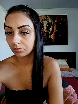 Snapshot of bbzinharosa chatting on December 4, 11:52 am bbzinharosa online show from December 4, 11:52 am