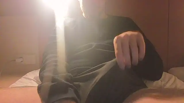 Snapshot of taallguyy_196 chatting on September 24, 8:56 pm taallguyy 196 online show from September 24, 8:56 pm