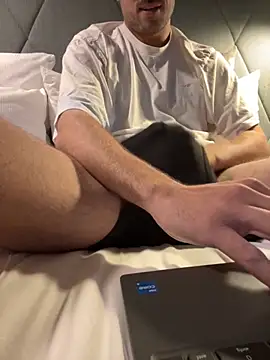 Snapshot of taallguyy_196 chatting on October 12, 6:18 pm taallguyy 196 online show from October 12, 6:18 pm