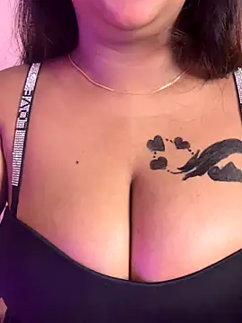 wildestcouplee online show from December 19, 6:59 pm