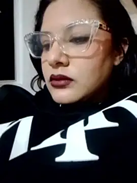 frreeya online show from February 17, 9:21 pm