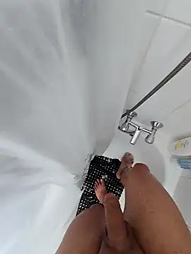 Snapshot of THOMS-90 chatting on January 27, 5:15 pm THOMS-90 online show from January 27, 5:15 pm