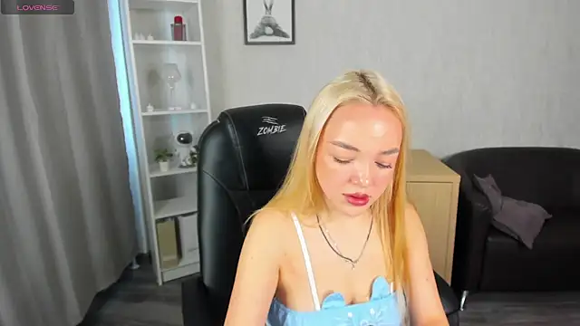 Christy Little online show from March 5, 7:38 am