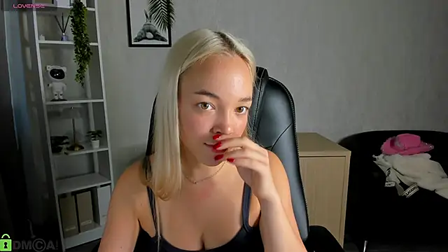 Christy Little online show from September 10, 12:43 am