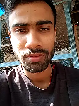 Snapshot of Skinny_Bigass_23 chatting on January 16, 5:53 am Skinny Bigass 23 online show from January 16, 5:53 am