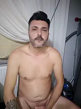 Snapshot of hot_man_eray chatting on December 22, 8:39 pm hot man eray online show from December 22, 8:39 pm