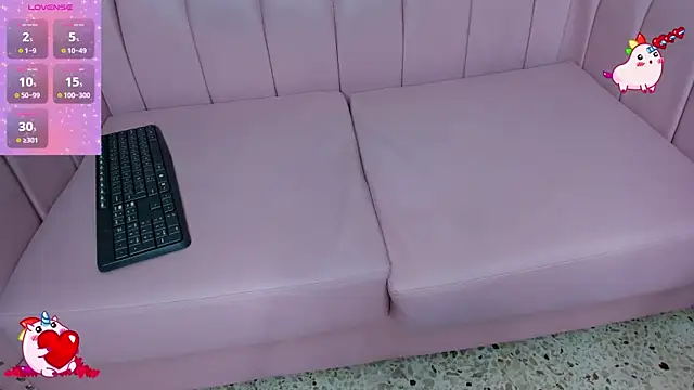 Aaliyah Salma online show from January 17, 10:45 pm