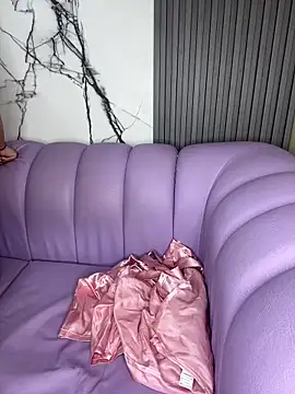 Aaliyah Salma online show from April 14, 7:31 pm