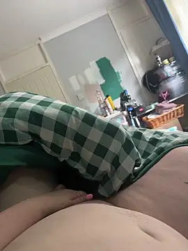 Snapshot of AmberTaylorXxx chatting on May 9, 6:29 am AmberTaylorXxx online show from May 9, 6:29 am