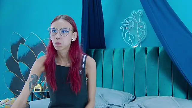 Snapshot of Lunamistyc chatting on November 11, 7:36 pm Lunamistyc online show from November 11, 7:36 pm