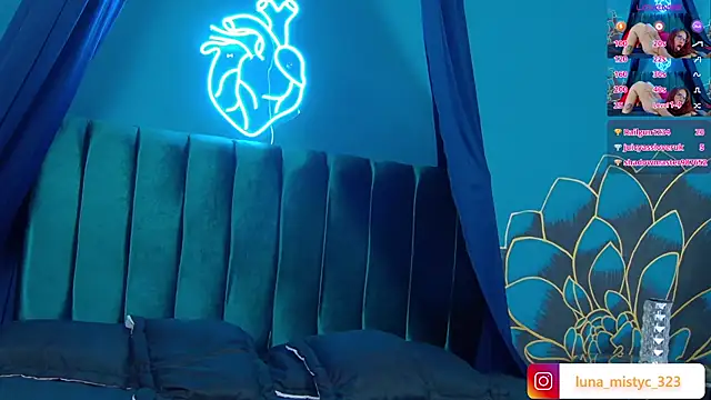 Snapshot of Lunamistyc chatting on November 26, 7:48 pm Lunamistyc online show from November 26, 7:48 pm