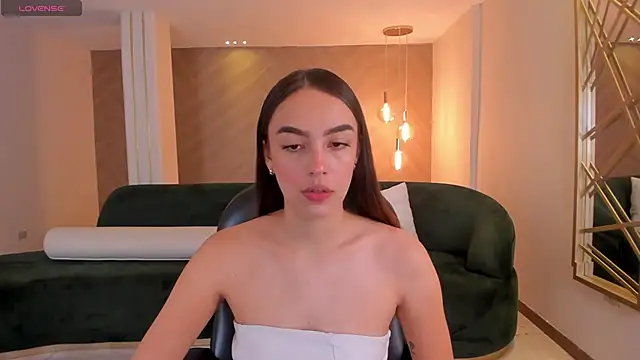 Snapshot of KaiaFerreira chatting on February 12, 11:51 am KaiaFerreira online show from February 12, 11:51 am