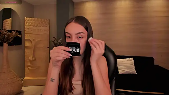 Snapshot of KaiaFerreira chatting on March 1, 12:01 pm KaiaFerreira online show from March 1, 12:01 pm