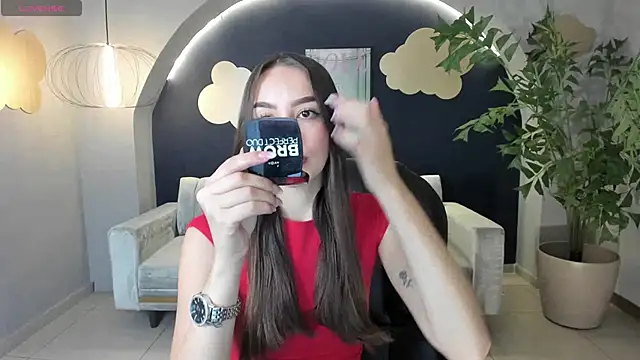 Snapshot of KaiaFerreira chatting on March 3, 12:16 pm KaiaFerreira online show from March 3, 12:16 pm