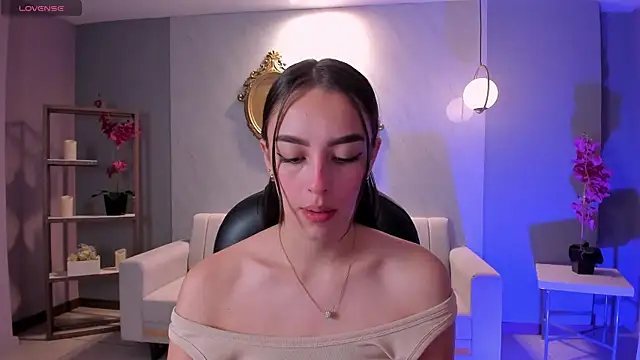 Snapshot of KaiaFerreira chatting on March 9, 11:58 am KaiaFerreira online show from March 9, 11:58 am