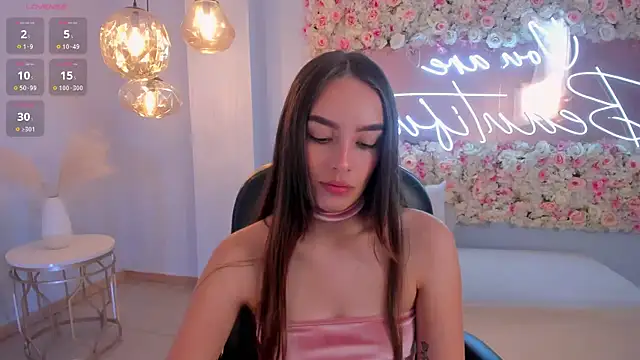 Snapshot of KaiaFerreira chatting on March 19, 3:29 pm KaiaFerreira online show from March 19, 3:29 pm