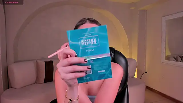 Snapshot of KaiaFerreira chatting on October 18, 12:39 pm KaiaFerreira online show from October 18, 12:39 pm