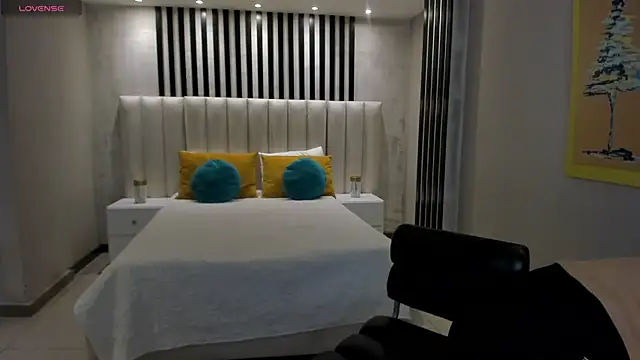 Snapshot of KaiaFerreira chatting on November 11, 12:27 pm KaiaFerreira online show from November 11, 12:27 pm