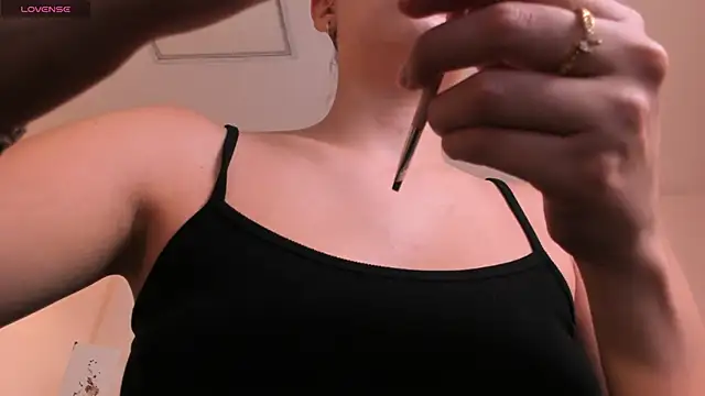 Snapshot of KaiaFerreira chatting on November 19, 10:48 am KaiaFerreira online show from November 19, 10:48 am