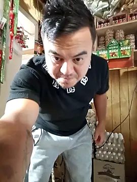 Snapshot of TheBriiaand30 chatting on October 17, 3:14 pm TheBriiaand30 online show from October 17, 3:14 pm