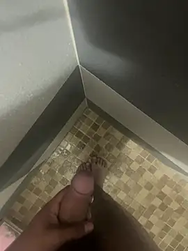 mylovetr1 online show from December 17, 5:40 am