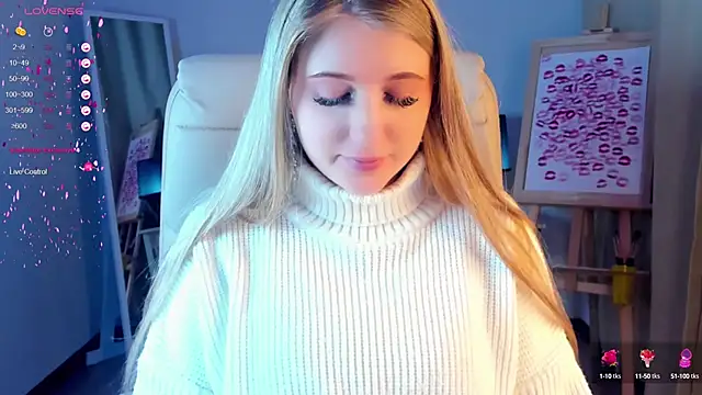 Snapshot of Evacadooo chatting on February 28, 2:31 am Evacadooo online show from February 28, 2:31 am