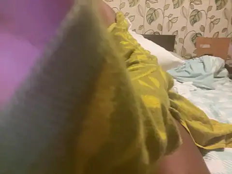 iveedie017 online show from December 1, 11:14 pm