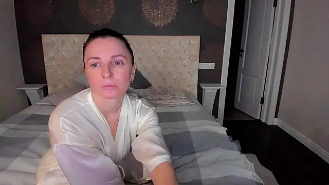 AllisonWilliams online show from December 16, 6:05 pm