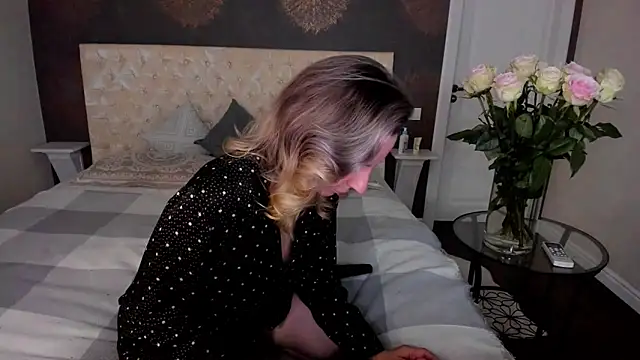 AllisonWilliams online show from October 1, 4:57 pm