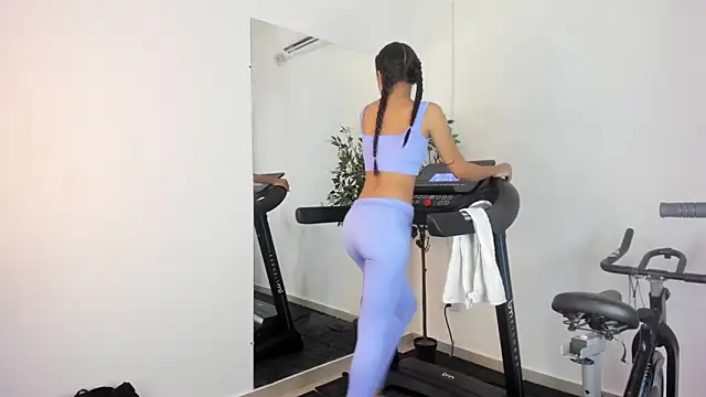 Snapshot of Jessi_powel chatting on January 31, 1:02 pm Jessi powel online show from January 31, 1:02 pm