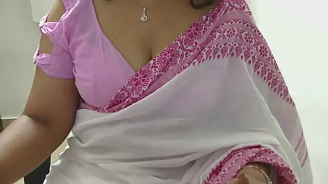 Snapshot of indian_anu_mallu chatting on October 30, 5:24 pm indian anu mallu online show from October 30, 5:24 pm