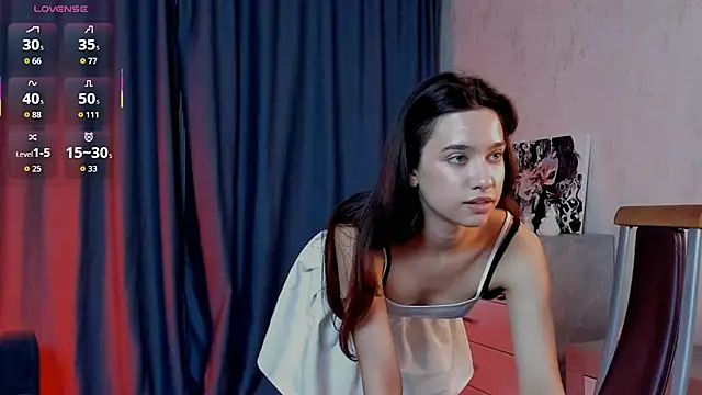 Snapshot of EmeliaReaper chatting on September 13, 8:19 pm EmeliaReaper online show from September 13, 8:19 pm