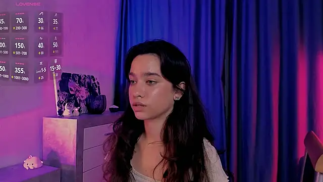 Snapshot of EmeliaReaper chatting on September 29, 8:35 pm EmeliaReaper online show from September 29, 8:35 pm