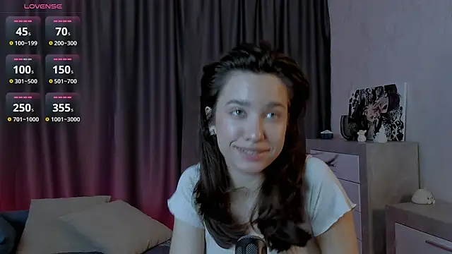 Snapshot of EmeliaReaper chatting on October 30, 7:36 pm EmeliaReaper online show from October 30, 7:36 pm