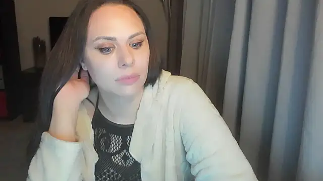 MollyCheiz online show from March 17, 8:12 pm